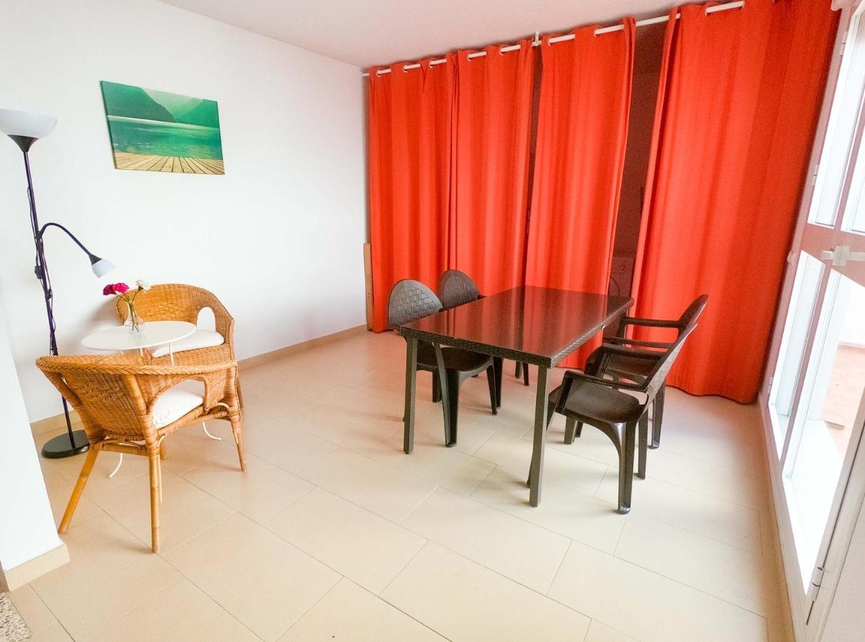 Noria Is A Comfortable Apartment With Patio And Large Terrace In Conil Conil De La Frontera Exterior foto
